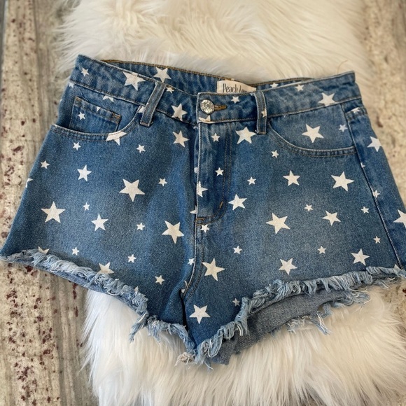 Peach Love California - Star Denim Shorts - Size Medium - Picture 1 of 7